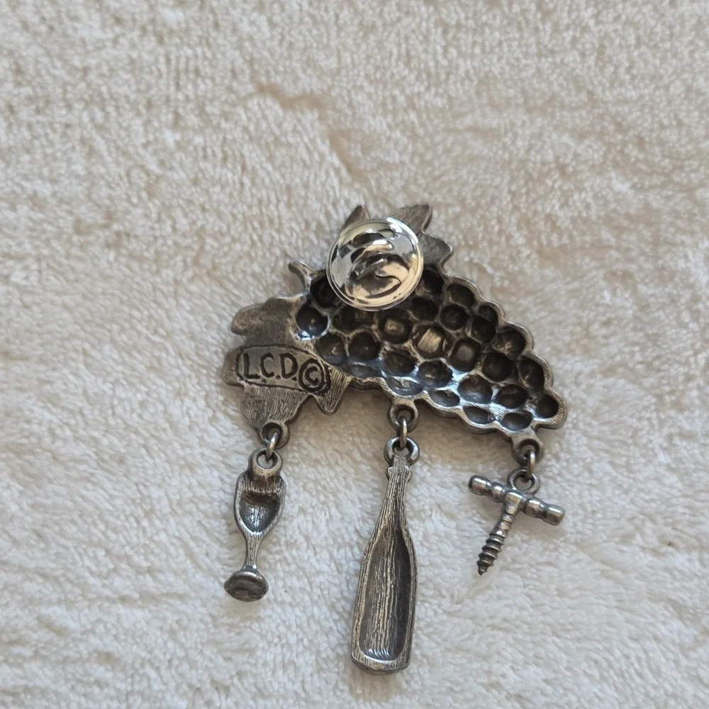 LCD Silver Tone Metal Grapes Wine Bottle Corkscrew Glass Food & Drink Brooch Pin